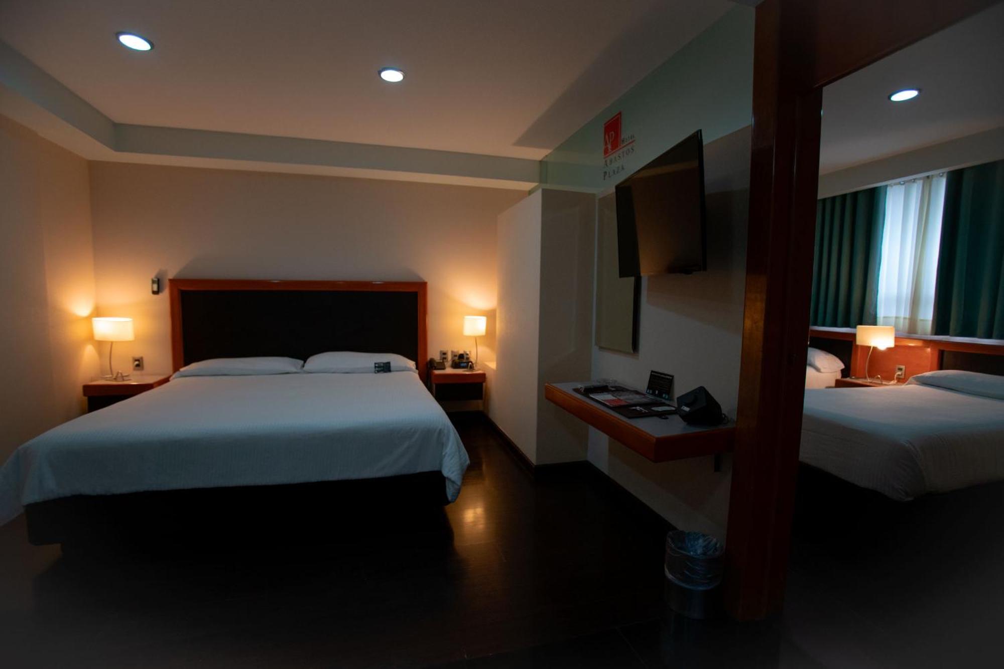 Hotel Abastos Plaza Мексико Сити Екстериор снимка