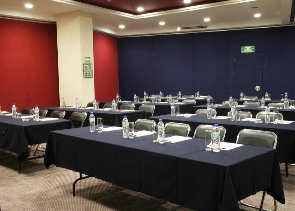 Hotel Abastos Plaza Мексико Сити Екстериор снимка