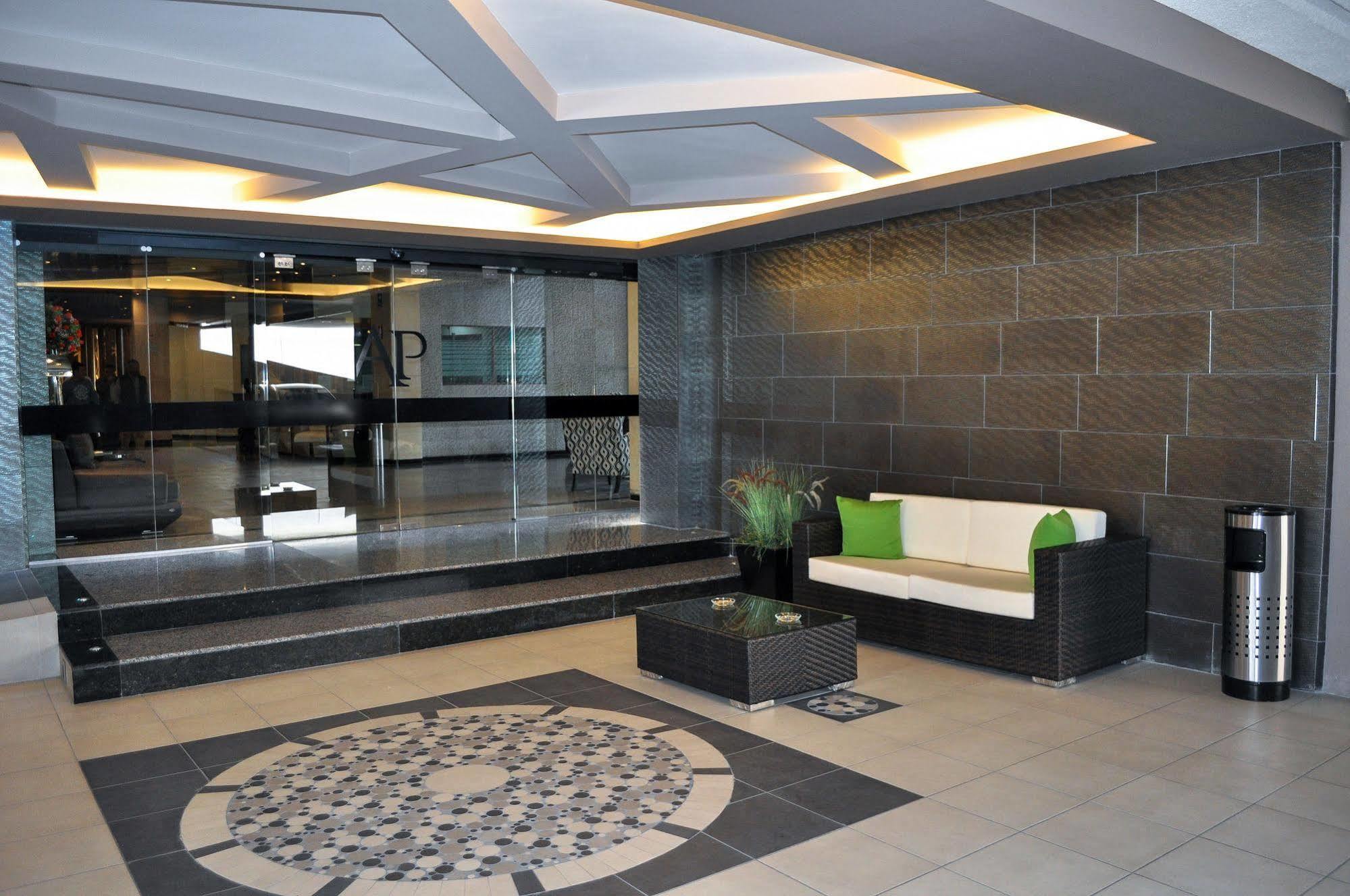 Hotel Abastos Plaza Мексико Сити Екстериор снимка